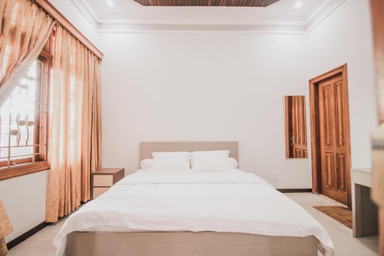 Stay Inn Pasteur Bandung, Husein Sastranegara Airport Exteriér fotografie